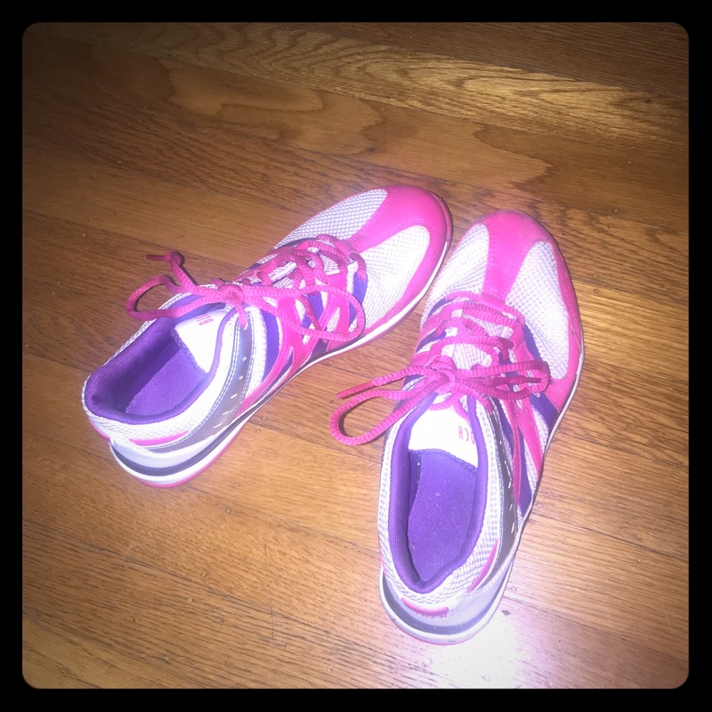 Bloch dance tennis shoes